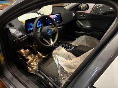 BMW Serie 1 120 120 Serie 1 F70 48V MSport Design auto PREZZO REALE Grigio usata Milano