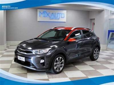 Kia Stonic 1.6 CRDI 110cv 2WD Style EU6B Grigio usata Latina