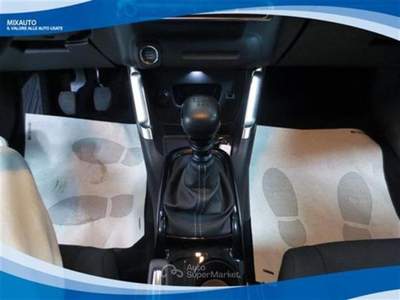 Citroen C3 Aircross 1.2 PureTech 110cv Shine EU6 Argento usata Latina