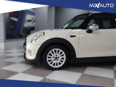 MINI 1.5 Cooper D Hype 5 1.5 115 CV 3 Porte AUT EU6 Bianco usata Latina