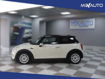 MINI 1.5 Cooper D Hype 5 1.5 115 CV 3 Porte AUT EU6 Bianco usata Latina