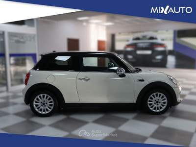 MINI 1.5 Cooper D Hype 5 1.5 115 CV 3 Porte AUT EU6 Bianco usata Latina