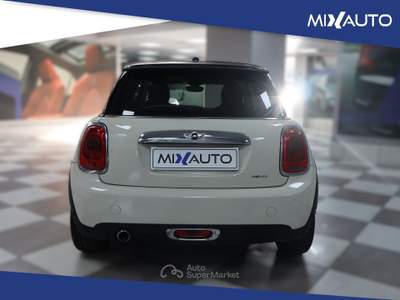 MINI 1.5 Cooper D Hype 5 1.5 115 CV 3 Porte AUT EU6 Bianco usata Latina