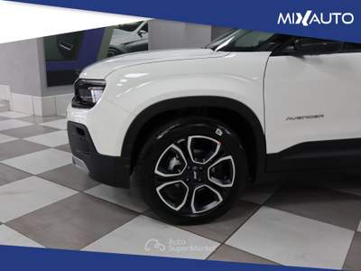 Jeep Avenger 1.2 Turbo E-Hybrid MHEV Summit FWD 100CV AUTO EU6 Con tetto panoramico Bianco usata Latina