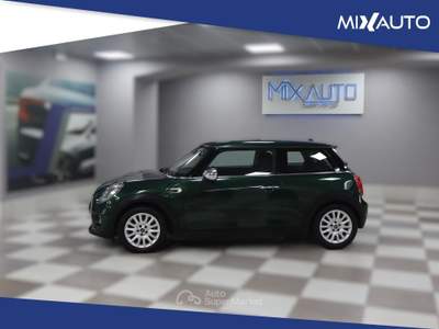MINI One 1.5 3 Porte EU6 Verde usata Latina