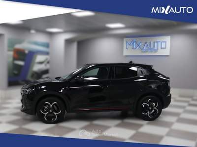 Alfa Romeo Junior 1.2 VGT Hybrid Speciale 145CV EDCT6 Nero usata Latina