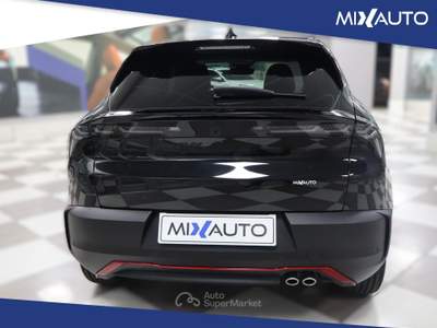Alfa Romeo Junior 1.2 VGT Hybrid Speciale 145CV EDCT6 Nero usata Latina