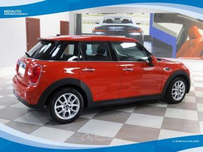 MINI One 1.5 100 CV 5 Porte EU6 Arancione usata Latina