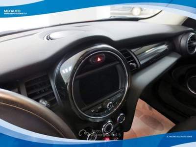MINI One 1.5 100 CV 5 Porte EU6 Arancione usata Latina