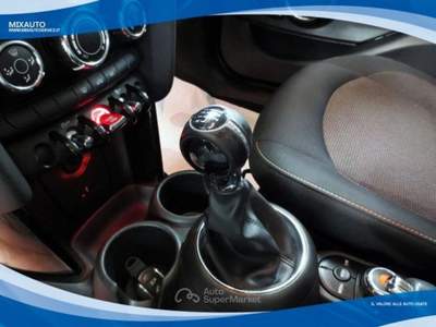 MINI One 1.5 100 CV 5 Porte EU6 Arancione usata Latina