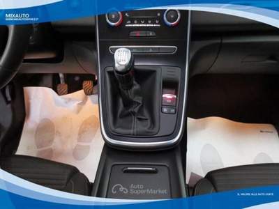 Renault Scénic 1.3 TCe 140cv Business EU6 Nero usata Latina