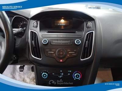 Ford Focus Station Wagon 1.5 TDCI 120cv Plus EU6B Grigio usata Latina