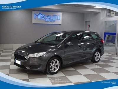 Ford Focus Station Wagon 1.5 TDCI 120cv Plus EU6B Grigio usata Latina