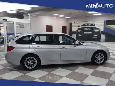 BMW Serie 3 325tds D Touring AUT EU5 Argento usata Latina