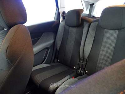 Peugeot 5008 1.5 BlueHDI 130cv Business EU6 Nero usata Latina