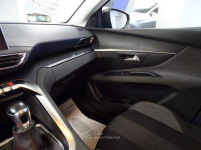 Peugeot 5008 1.5 BlueHDI 130cv Business EU6 Nero usata Latina