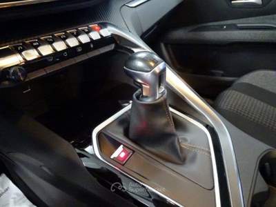 Peugeot 5008 1.5 BlueHDI 130cv Business EU6 Nero usata Latina