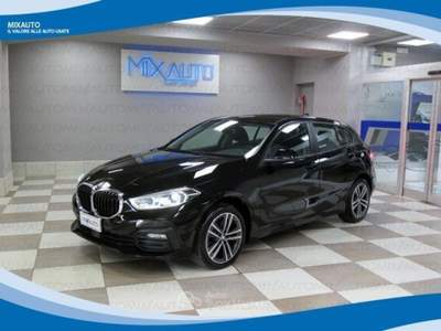 BMW Serie 1 135i d 5 Porte Sport AUT EU6 Nero usata Latina