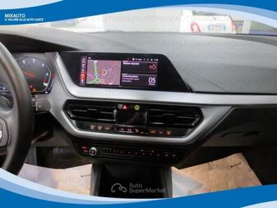 BMW Serie 1 135i d 5 Porte Sport AUT EU6 Nero usata Latina
