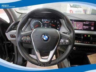 BMW Serie 1 135i d 5 Porte Sport AUT EU6 Nero usata Latina