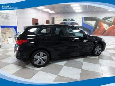 BMW Serie 1 135i d 5 Porte Advantage AUT EU6 Nero usata Latina