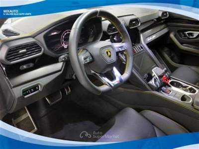 Lamborghini Urus 4.0 V8 650cv AWD AUT Nero usata Latina