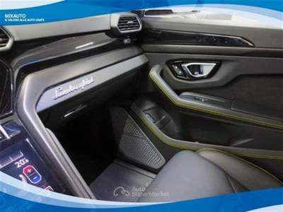 Lamborghini Urus 4.0 V8 650cv AWD AUT Nero usata Latina