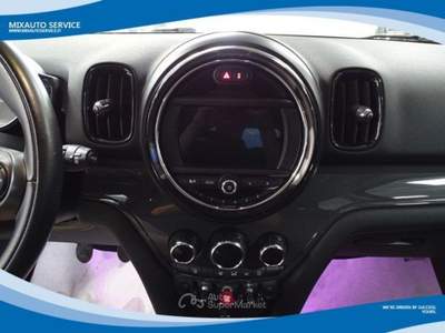 MINI Cooper 1.5 135 CV EU6 Verde usata Latina