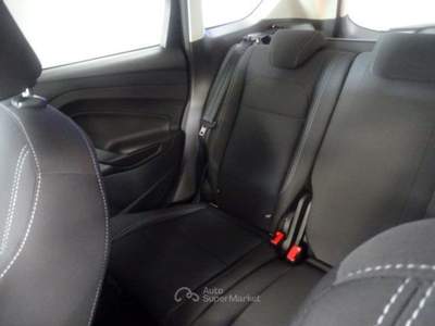 Ford Kuga 1.5 EcoBoost 120cv 2WD Trend EU6 Nero usata Latina