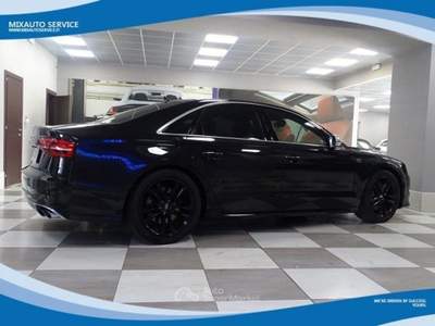 Audi S8 4.0 TFSI 520cv Quattro sTronic EU6B Nero usata Latina