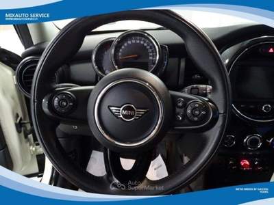 MINI One 1.5 100 CV 5 Porte EU6 Bianco usata Latina
