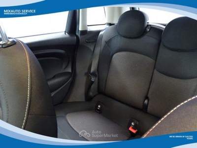 MINI One 1.5 100 CV 5 Porte EU6 Bianco usata Latina