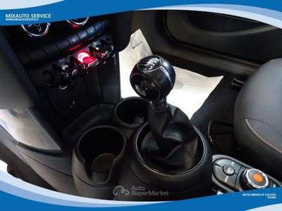 MINI One 1.5 100 CV 5 Porte EU6 Bianco usata Latina