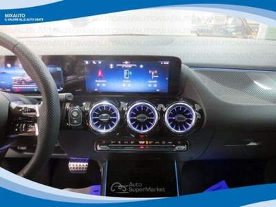 Mercedes-Benz GLA D Automatic AMG Line Premium EU6 KM Ø Bianco usata Latina
