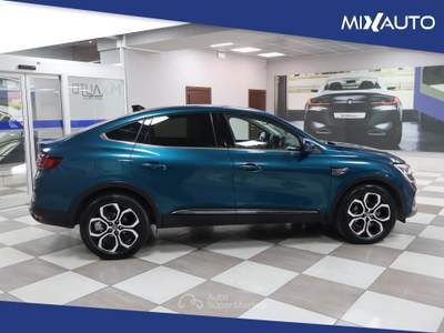 Renault Arkana 1.6 E-Tech Full Hybrid 145 CV Intens EU6 Blu/Azzurro usata Latina