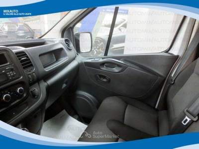 Renault Trafic T29 2.0 DCI 120cv L1H1 Ice EU6 Bianco usata Latina