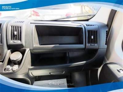 Citroen Jumper 33 L2H2 2.2 BlueHDI 120cv EU6D-Isc Bianco usata Latina