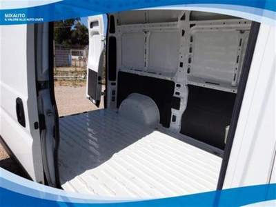 Citroen Jumper 33 L2H2 2.2 BlueHDI 120cv EU6D-Isc Bianco usata Latina
