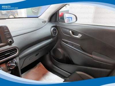 Hyundai Kona 1.0 T-GDI 120cv 2WD Style EU6 Rosso usata Latina
