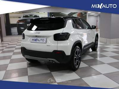 Jeep Avenger 1.2 Turbo E-Hybrid MHEV Summit FWD 100CV AUTO EU6 Con tetto panoramico Bianco usata Latina