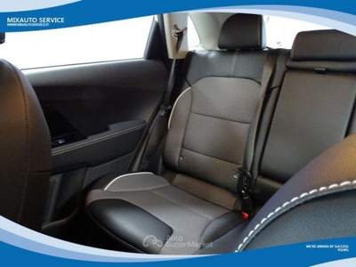 Kia e-Niro BEV 64kwh 204cv Drive Bianco usata Latina