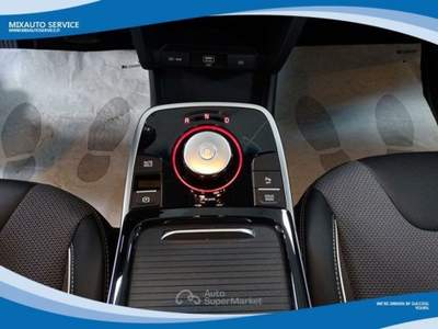 Kia e-Niro BEV 64kwh 204cv Drive Bianco usata Latina