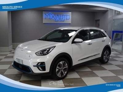 Kia e-Niro BEV 64kwh 204cv Drive Bianco usata Latina