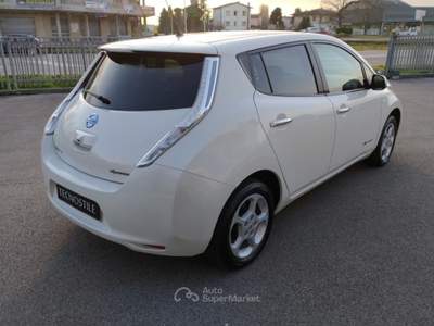 Nissan Leaf Acenta 30KWh Bianco usata ROVIGO