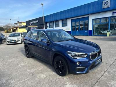 BMW Serie 1 116d PARI AL NUOVO sDrive16d Business Blu/Azzurro usata Spresiano