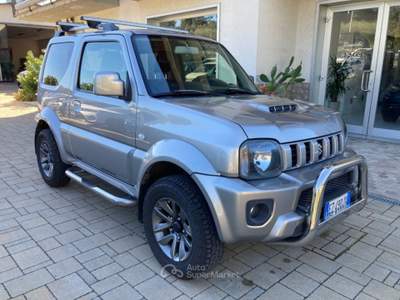 Suzuki Jimny 1.3 4WD Evolution Plus Grigio usata Cortona