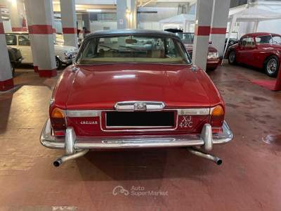Jaguar XJ C usata Roma