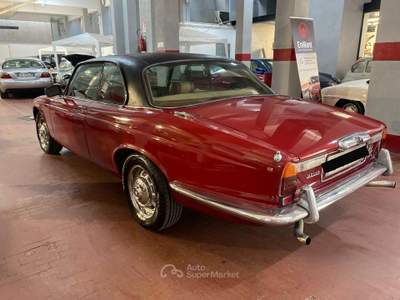 Jaguar XJ C usata Roma