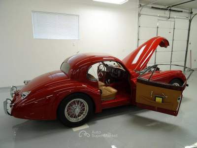 Jaguar XK 120 usata Roma