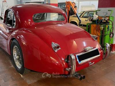 Jaguar XK 120 usata Roma